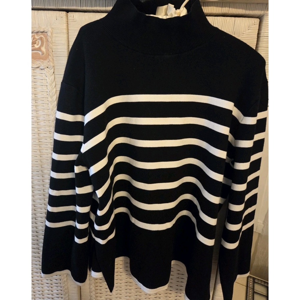 H&M Women's Striped Black and White Mock Turtleneck Sweater‎ SZ Large NWOT